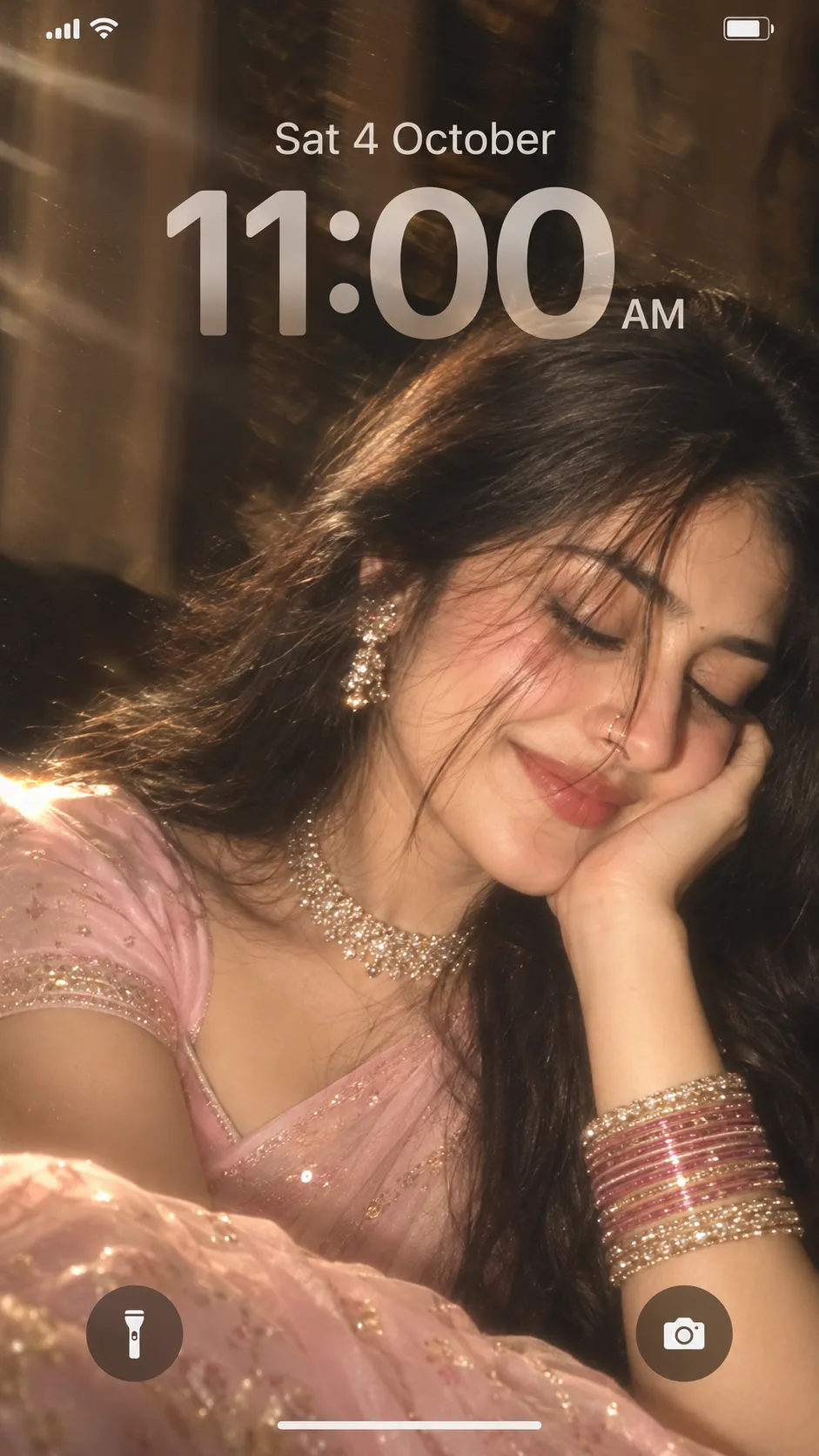 Ultra realistic iphone lock screen shot
